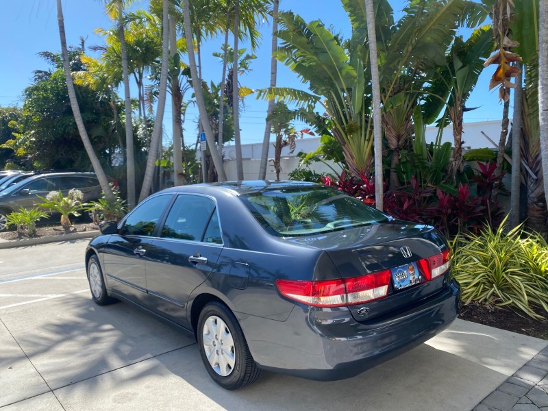 2004 Honda Accord Sdn LX LOW MILES 68,079 in , 