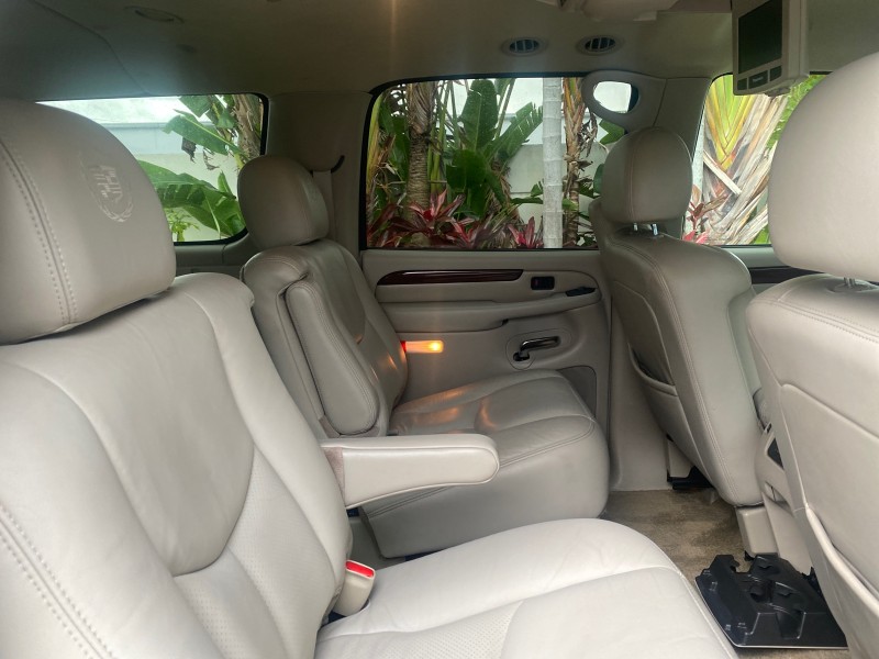 2003 Cadillac Escalade ESV SUV PEARL WHITE 4WD/AWD in , 