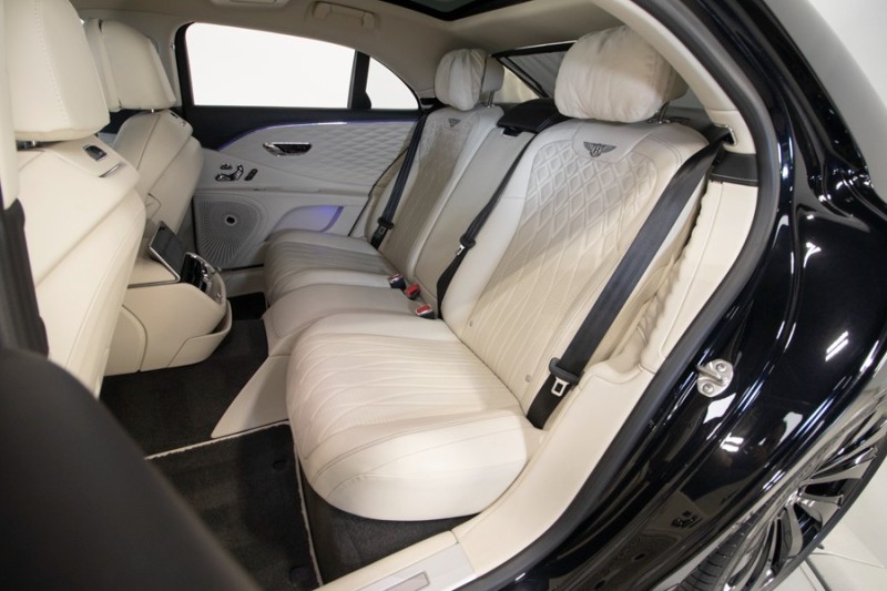 2023 Bentley Flying Spur Flying Spur Azure ($285,310 MSRP!!) *BIG OPTION LIST* *WARRANTY* in , 