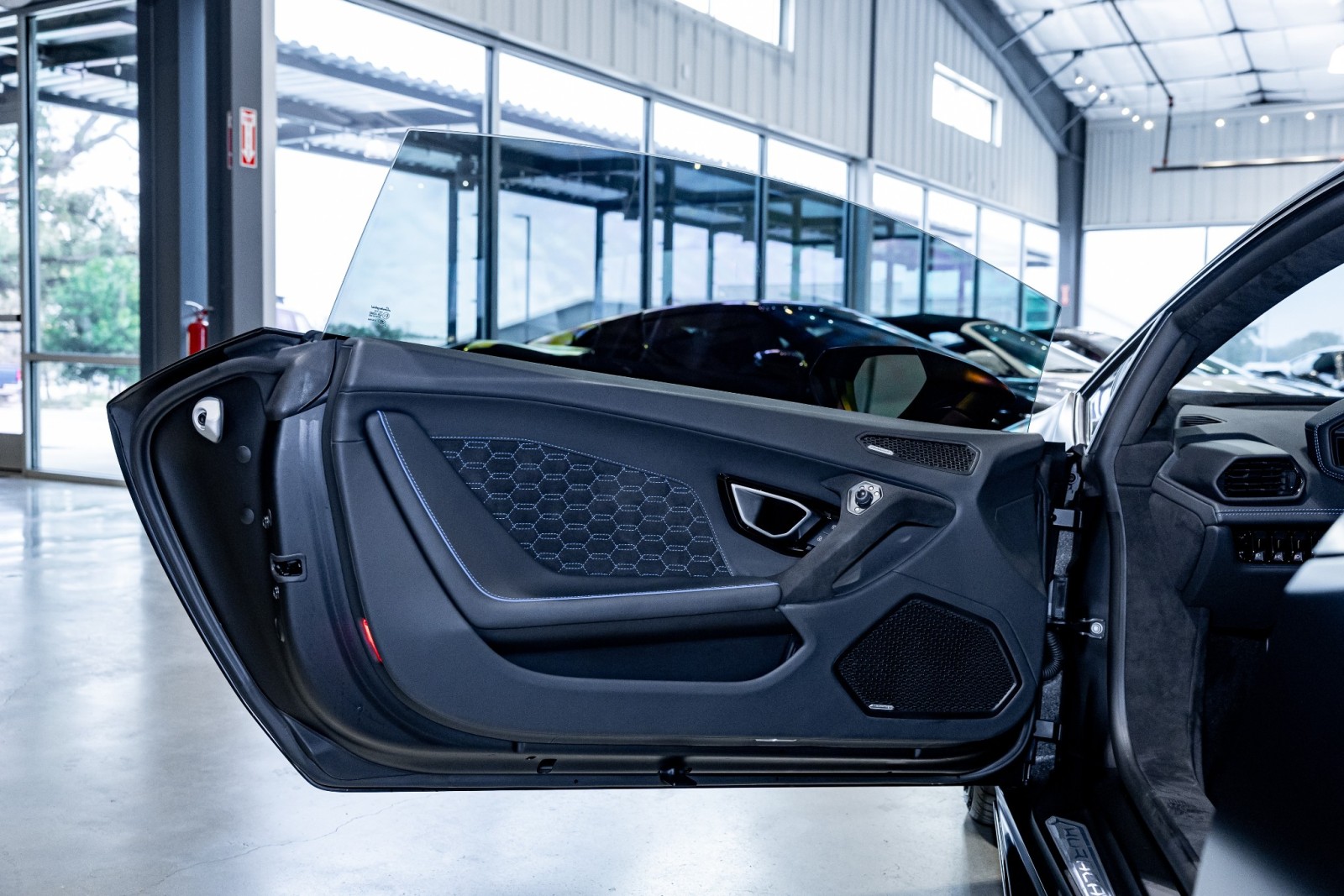 Used Car 2023 Lamborghini Huracan Tecnica  For Sale Under $330,000 In Boerne, Texas