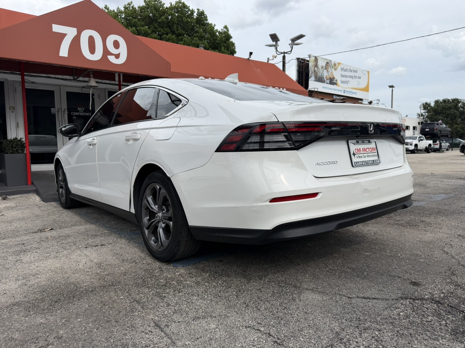 2023 Honda Accord - $22,988