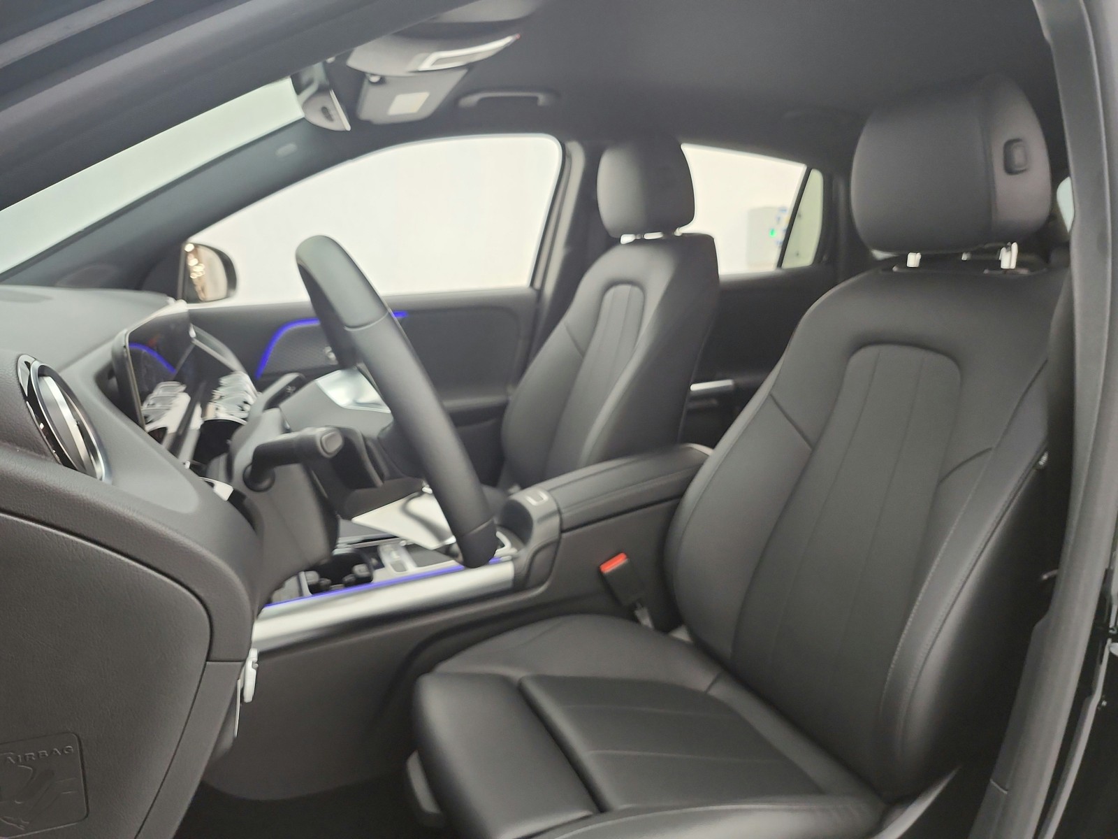 Certified Used 2025 Night Black Mercedes-Benz GLA 250 SUV image 12