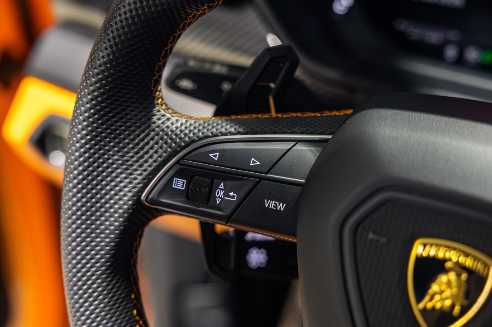 Used Car 2022 Lamborghini Urus - Full Stealth Ppf  For Sale Under $240,000 In Boerne, Texas