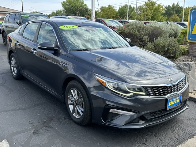  2019 Kia Optima LX FWD   