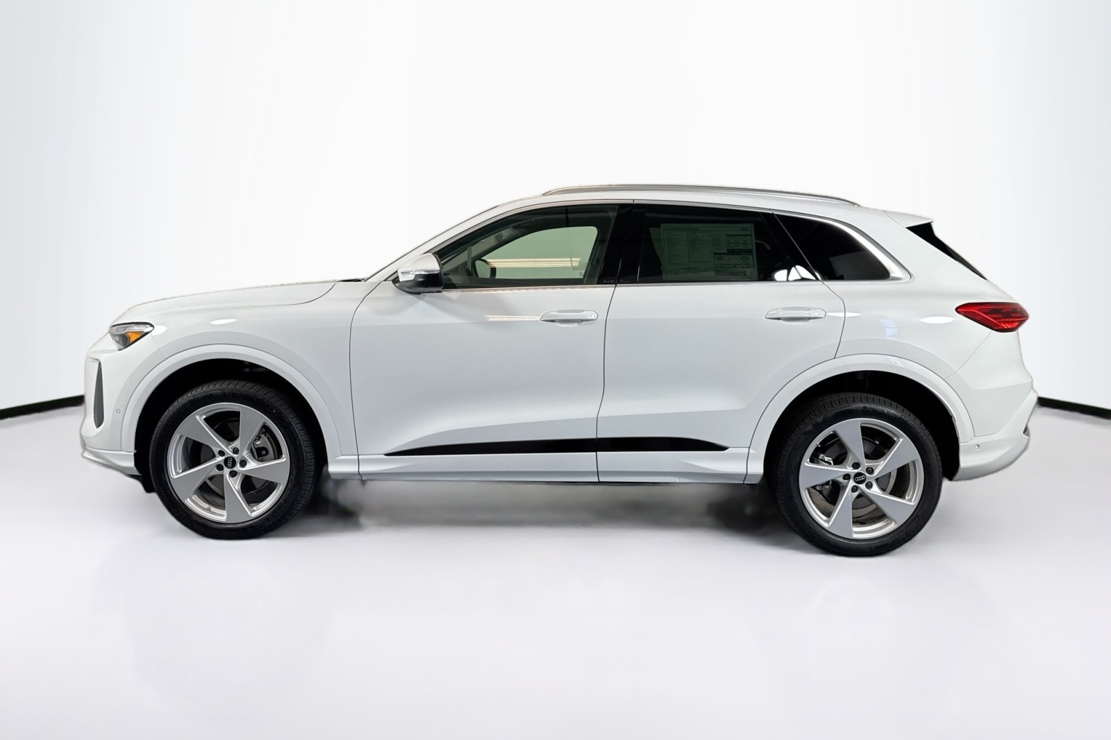 New 2025 Glacier White Metallic Audi Premium Plus 2.0 TFSI quattro image 8