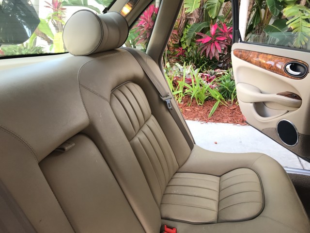 2003 Jaguar XJ XJ8 Heated Leather Seats CD Cassette Sunroof in pompano beach, Florida