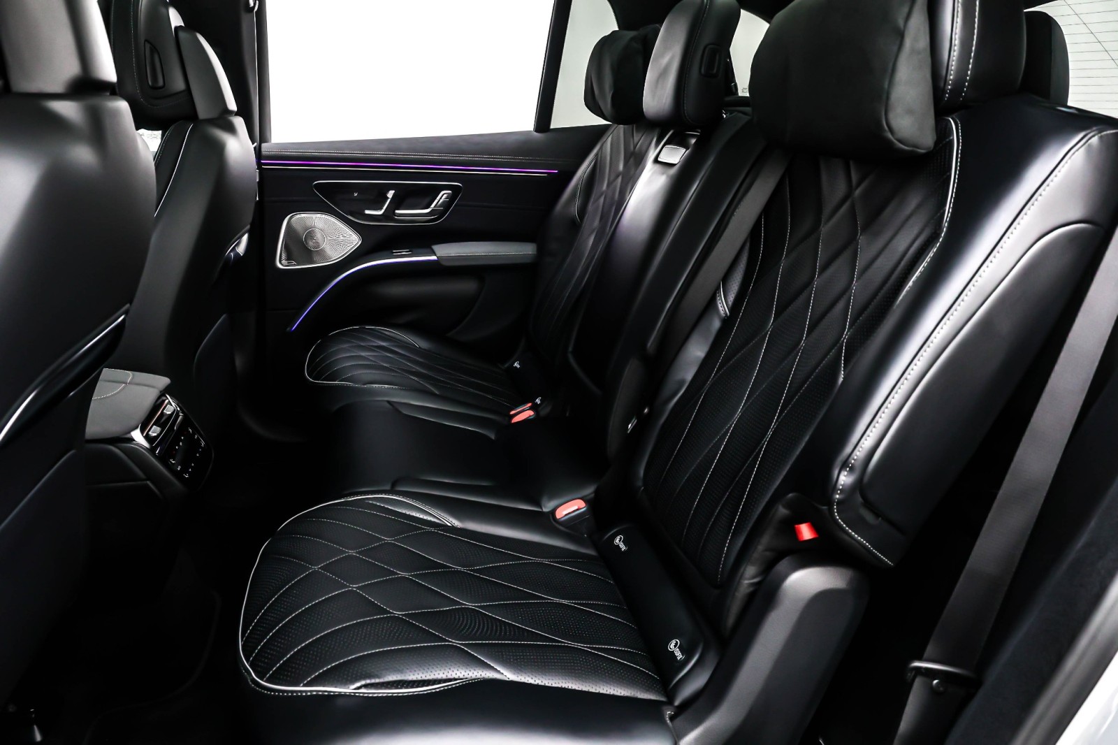 New 2026 MANUFAKTUR Alpine Grey Mercedes-Benz EQS 550 image 8