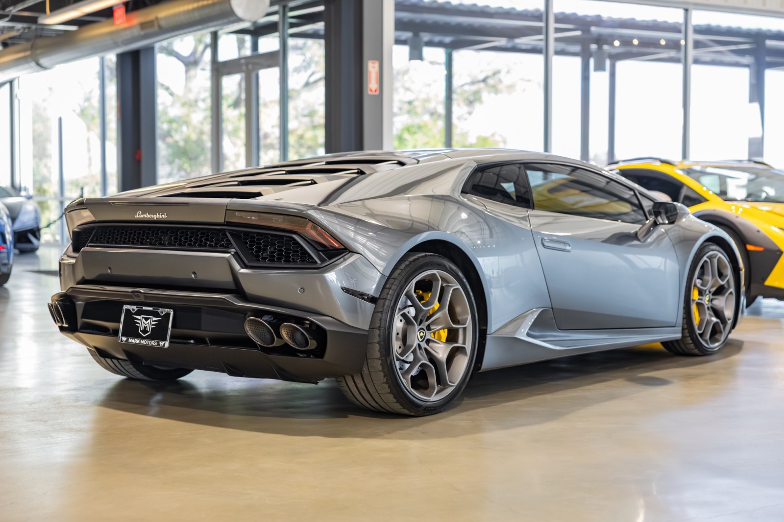 Used Car 2016 Lamborghini Huracan  Lp 580-2 - Lifting System + - $242,395 Msrp - Giano Wheels For Sale Under $240,000 In Boerne, Texas
