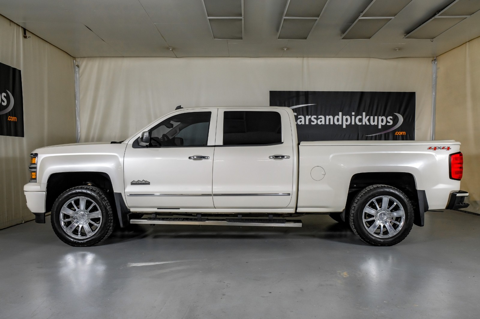 2014 Chevrolet Silverado 1500 High Country 11