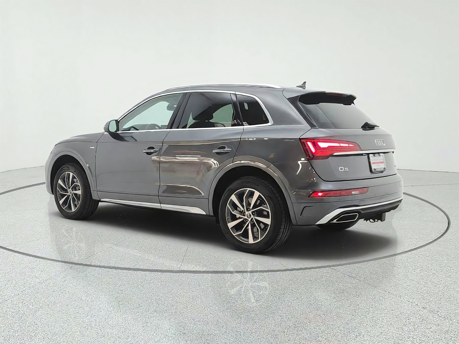 Used 2023 Daytona Gray Pearl Effect Audi S line Premium Plus image 7