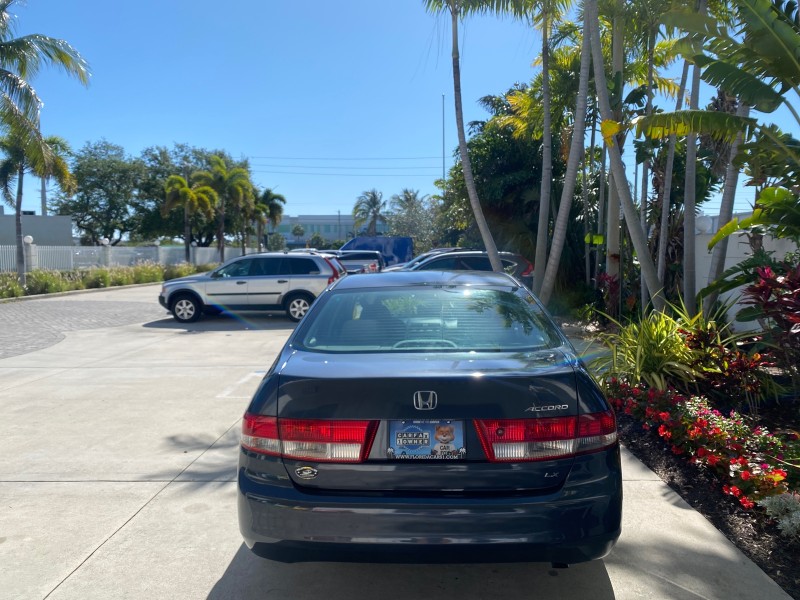 2004 Honda Accord Sdn LX LOW MILES 68,079 in , 