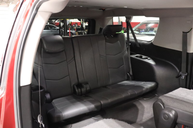2020 Cadillac Escalade ESV 4dr Suv in , 