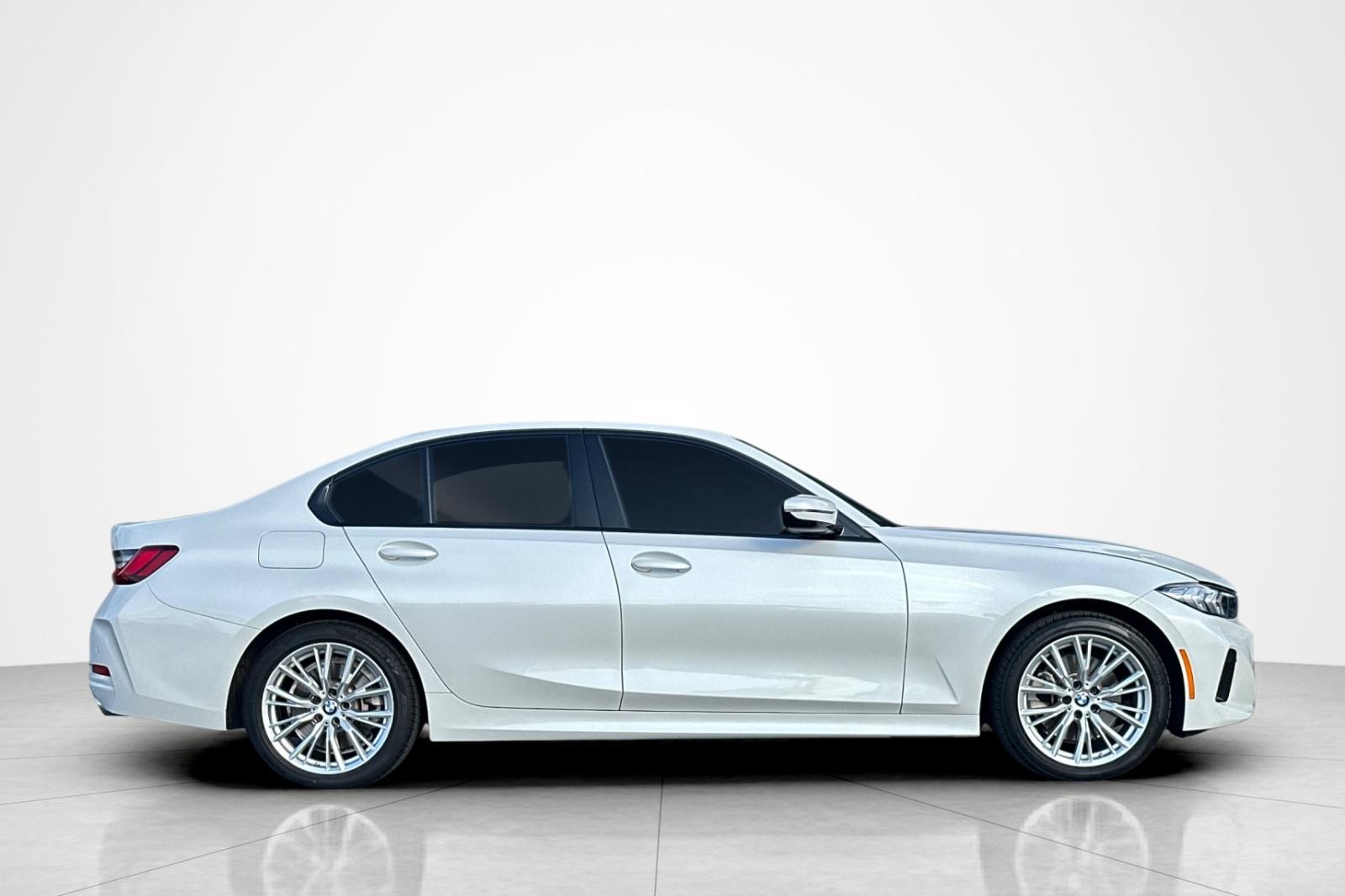 Used 2023 Mineral White Metallic BMW 330i image 6