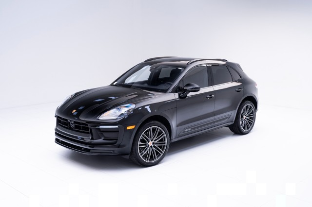 2025  Macan  in , 