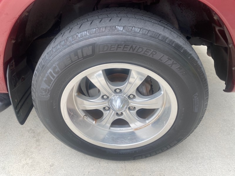 2006 Toyota Tundra SR5 4 DR CREW LOW MILES 93,838 in ,