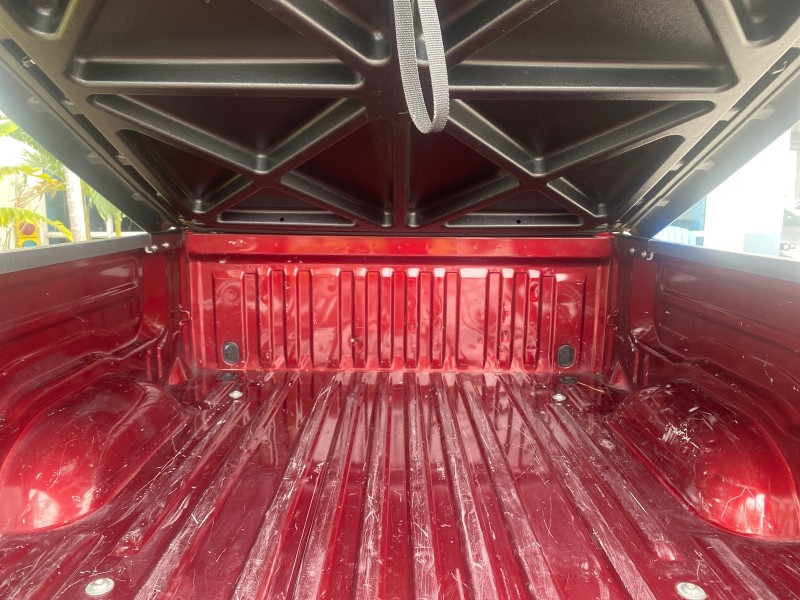 2006 Toyota Tundra SR5 4 DR CREW LOW MILES 93,838 in ,