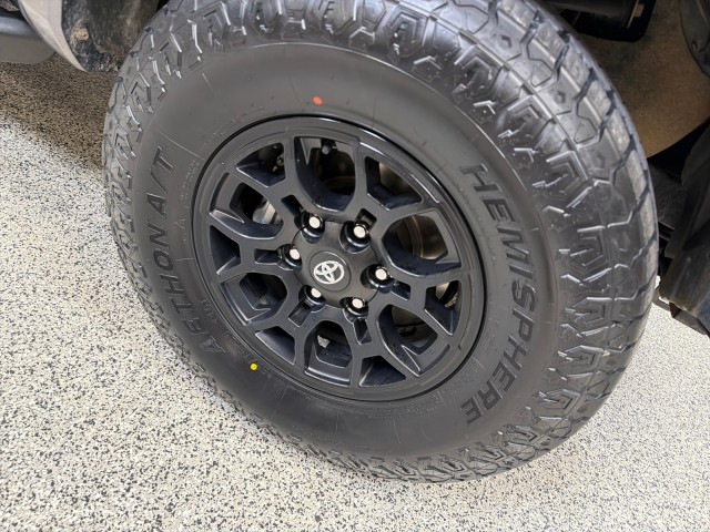 2022 Toyota Tacoma 4WD SR5 4WD V6 in , 