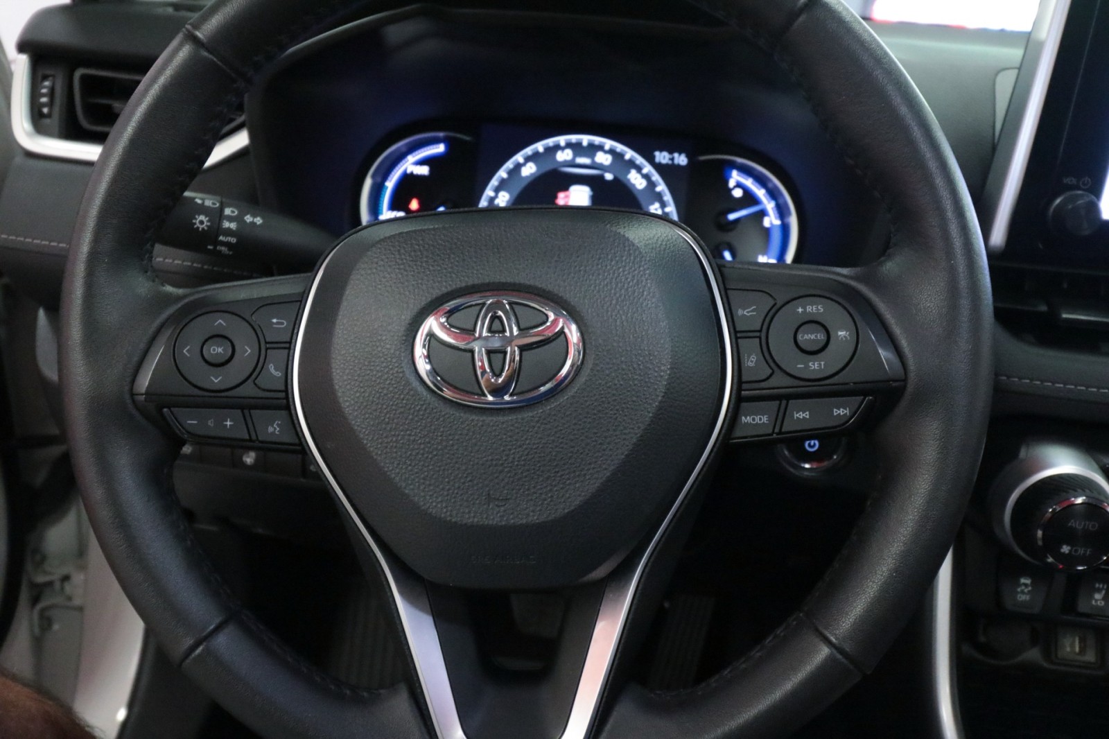 Used Car 2024 Toyota Rav4  Hybrid Xle For Sale Under $35,000 In Austin, Texas
