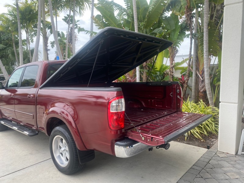 2006 Toyota Tundra SR5 4 DR CREW LOW MILES 93,838 in ,