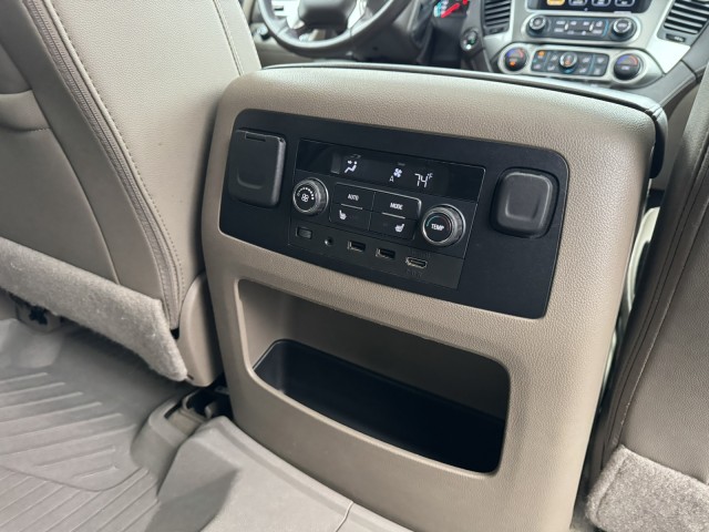 2019 Chevrolet Suburban Premier with Center Row Buckets 20