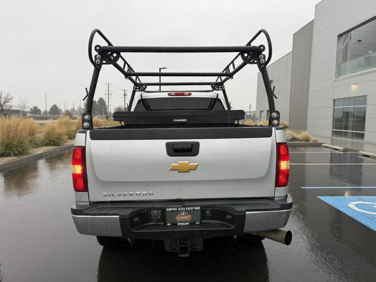 View vehicle photo 4