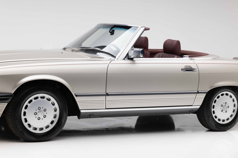 1989 Mercedes-Benz 560-Series 560 SL in ,