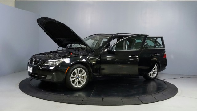 2010 BMW 5 Series 535i xDrive 11