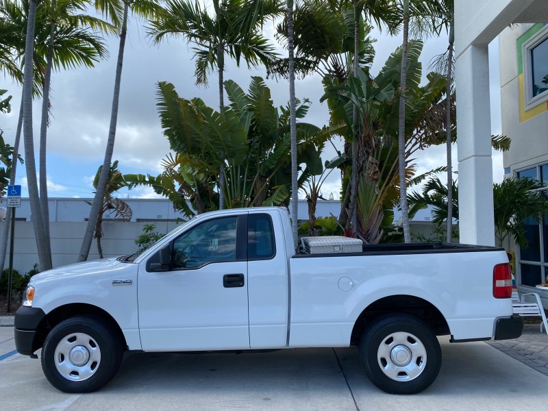 2005 Ford F-150 PU STX LOW MILES 18,931 in , 