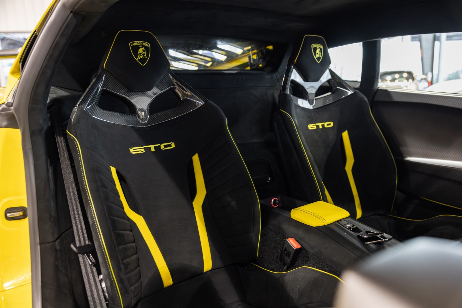 Used Car 2022 Lamborghini Huracan Sto  - $14k Giallo Belenus Paint - Sport Seats - Dark Chrome Interior For Sale Under $400,000 In Boerne, Texas