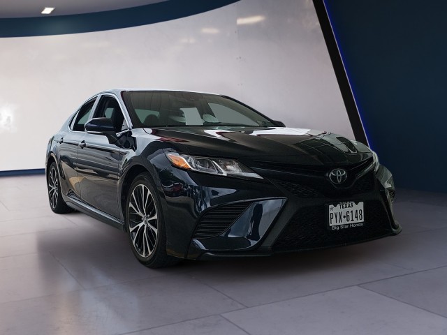 2020 Toyota Camry SE 7