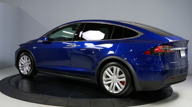 2016 Tesla Model X P90D 13