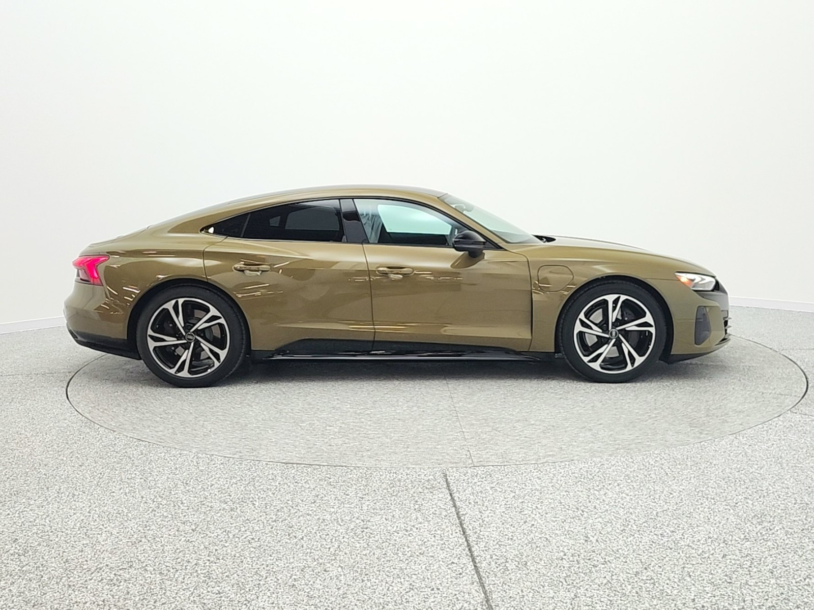 Used 2024 Tactical Green Metallic Audi Premium Plus quattro image 5