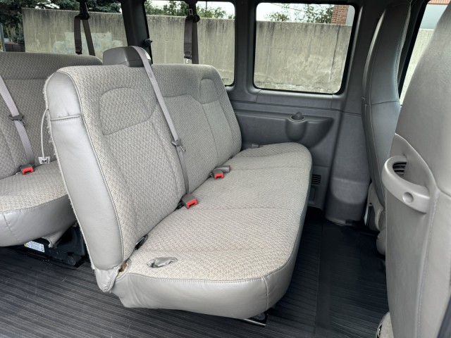 2022 Chevrolet Express Passenger LS 15 Passenger Van 20