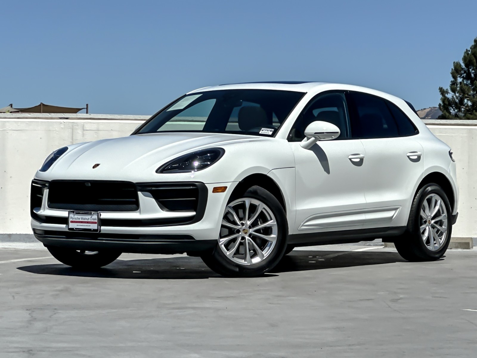 2023 Porsche Macan 