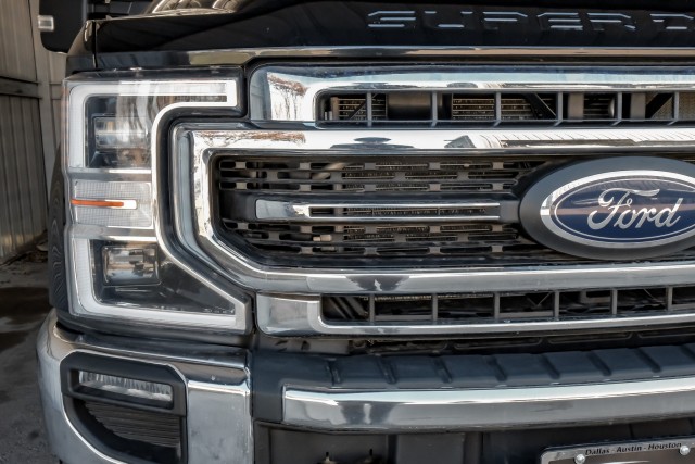 2022 Ford F-350 SRW Lariat 44