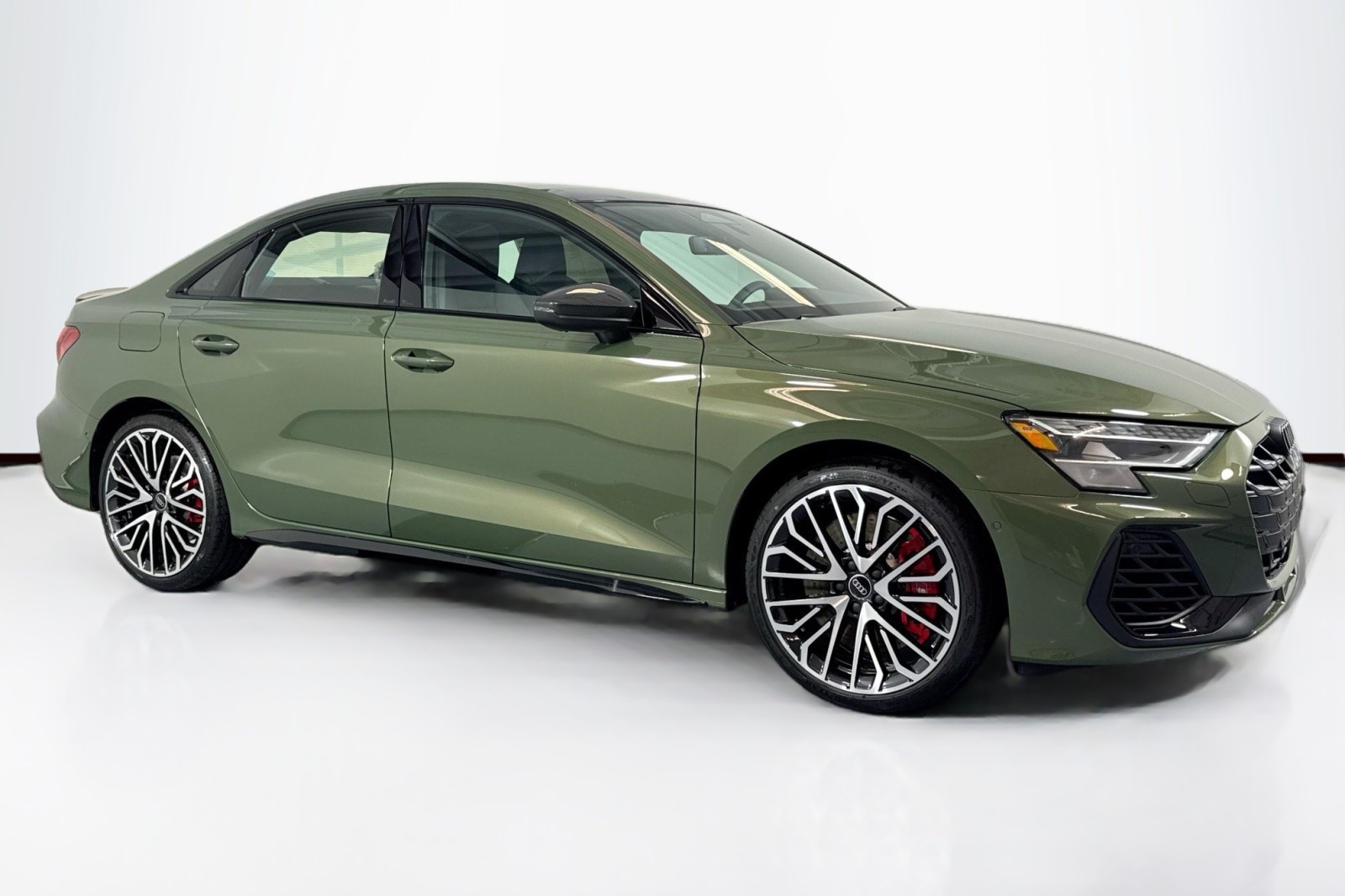 New 2026 District Green Metallic Audi quattro image 3