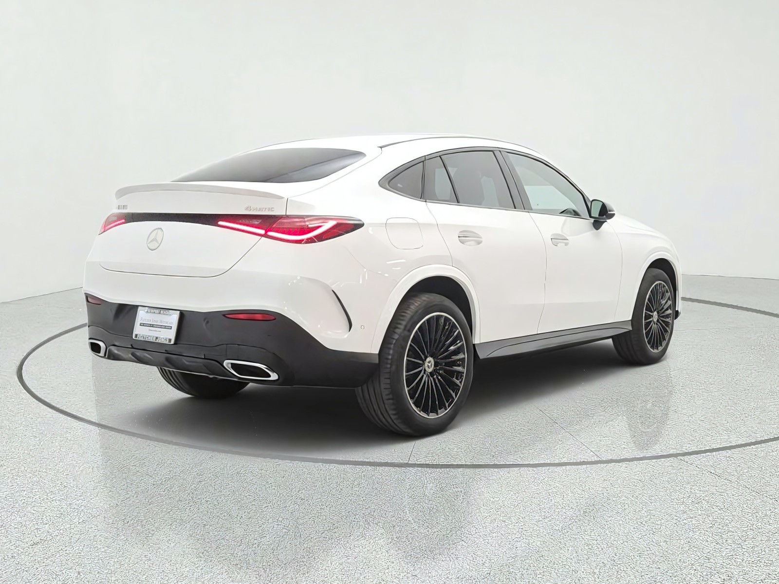 New 2027 Polar White Mercedes-Benz GLC 300 4MATIC® Coupe image 5