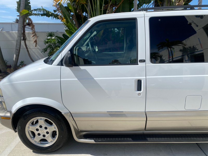2005 Chevrolet Astro Passenger LT LOW MILES 67,376 1 OWNER in , 