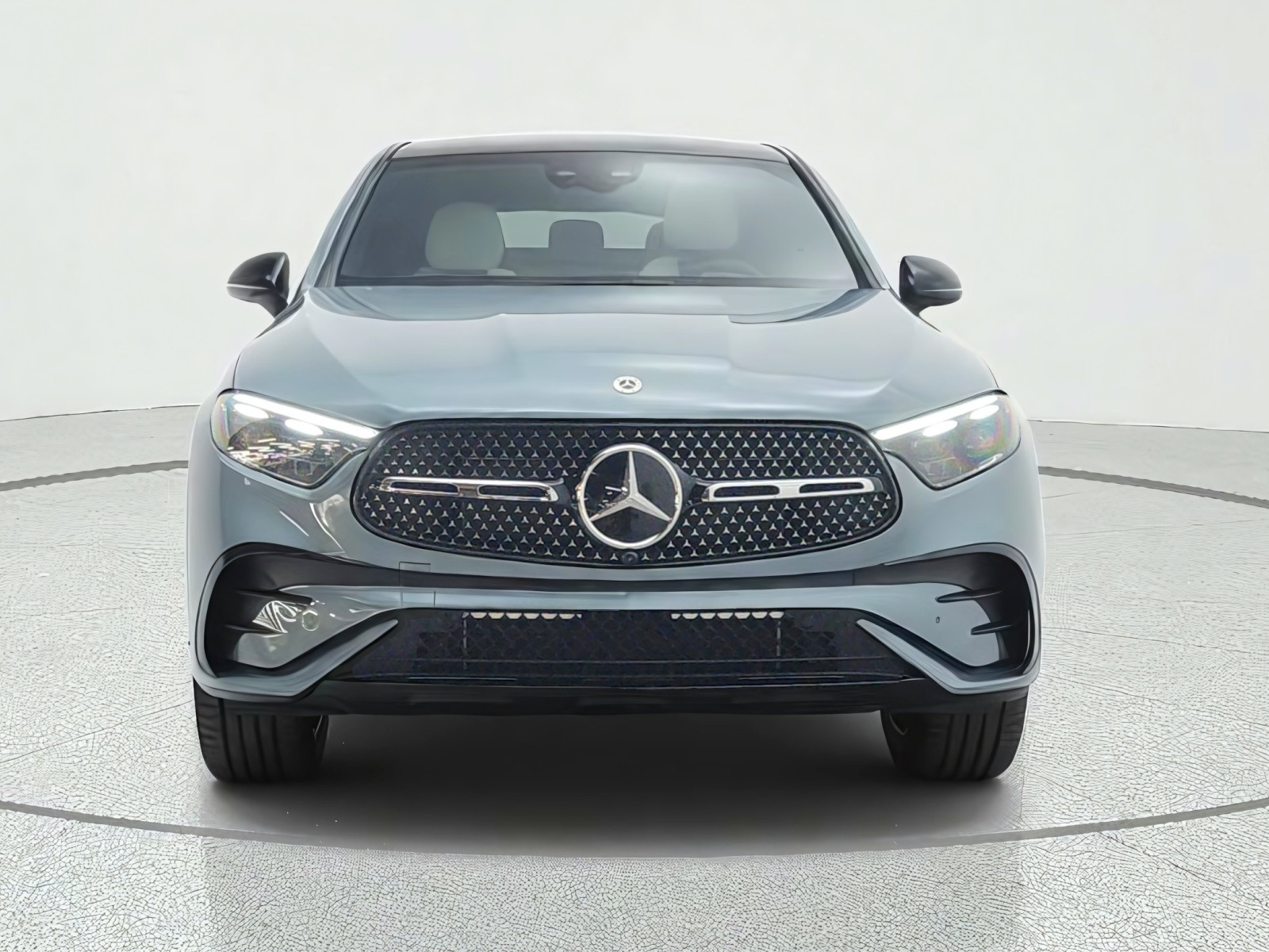 New 2027 Verde Silver Metallic Mercedes-Benz GLC 300 4MATIC® Coupe image 2