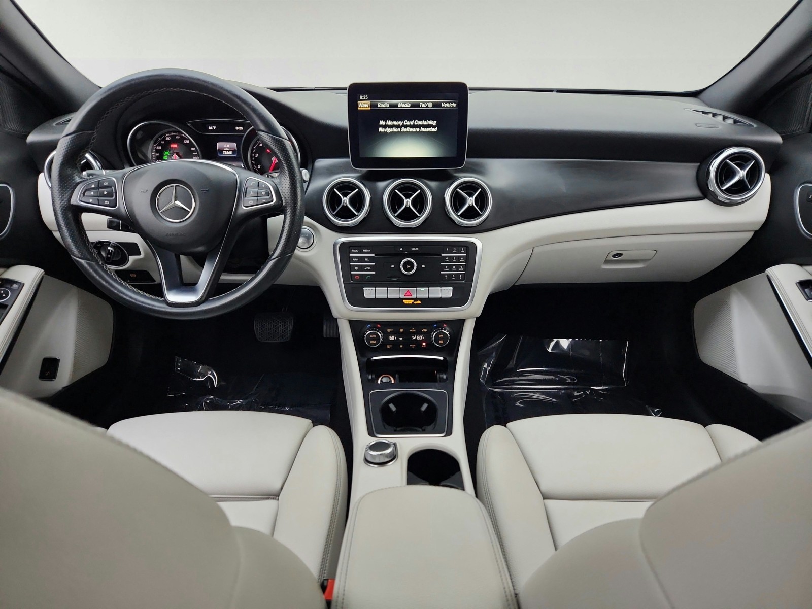 Used 2018 Mountain Grey Metallic Mercedes-Benz GLA 250 image 24