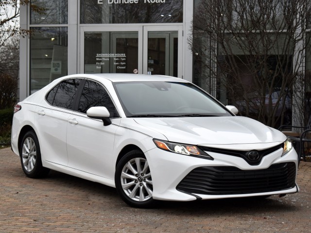 2018 Toyota Camry LE 6