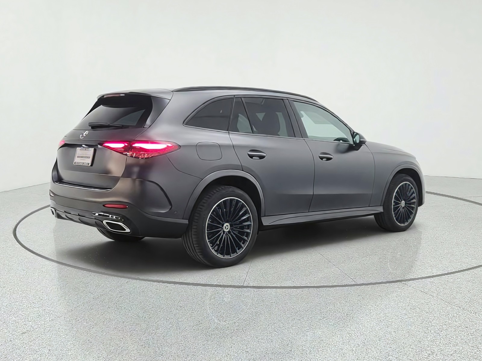 New 2027 MANUFAKTUR Graphite Grey Magno Mercedes-Benz GLC 300 SUV image 5