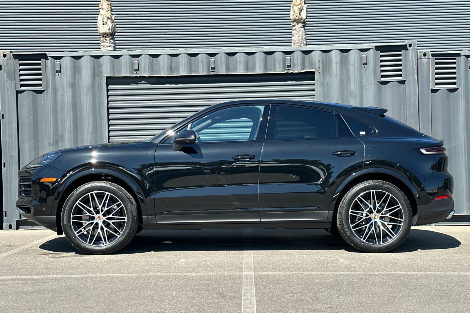 New 2026 Chromite Black Metallic Porsche  image 2