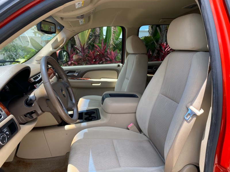 2009 Chevrolet Avalanche LT PU LOW MILES 58,696 in ,
