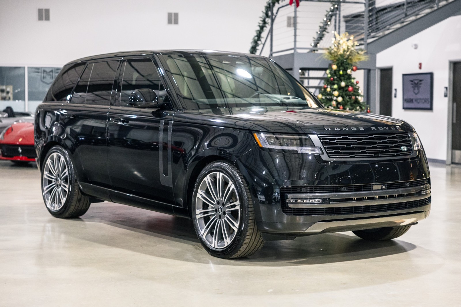 Used Car 2025 Land Rover Range Rover  Se For Sale Under $140,000 In Boerne, Texas