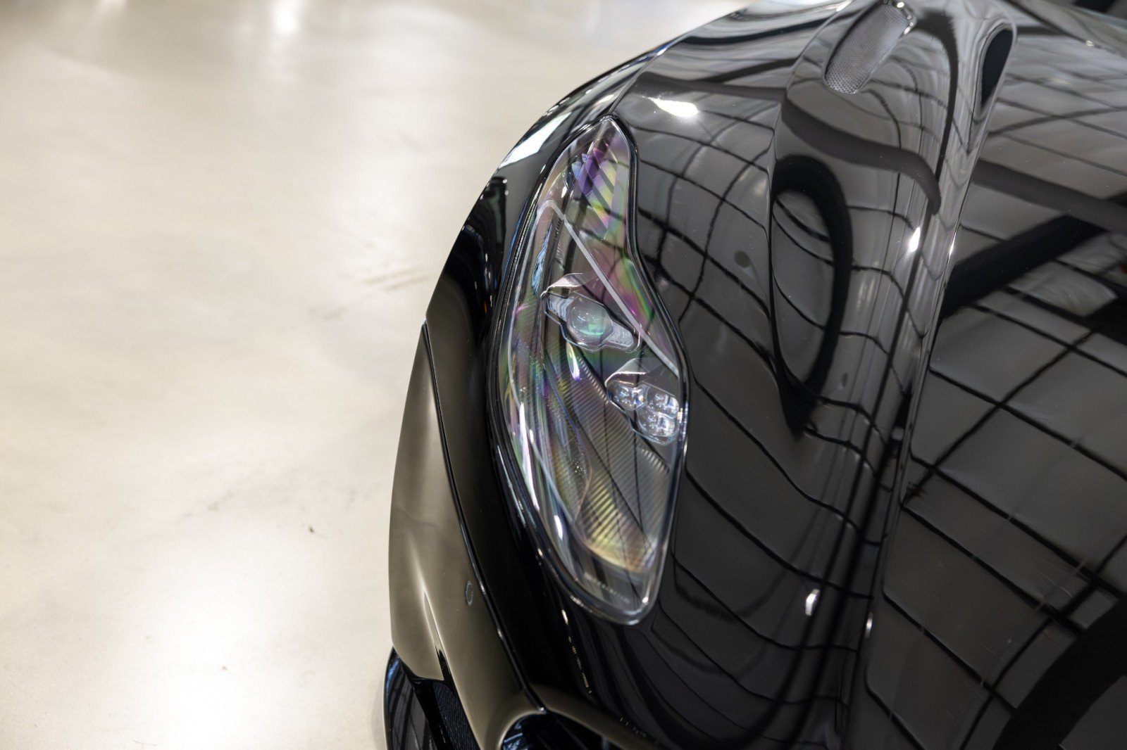 Used Car 2021 Aston Martin Db11  Shadow Edition For Sale Under $120,000 In Boerne, Texas