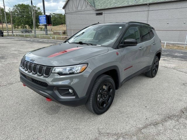 2023 Jeep Compass Trailhawk 7