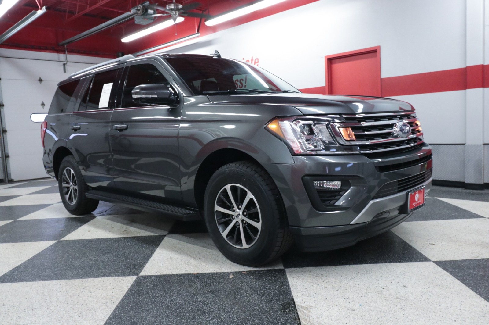Used Car 2020 Ford Expedition  Xlt For Sale Under $30,000 In Austin, Texas