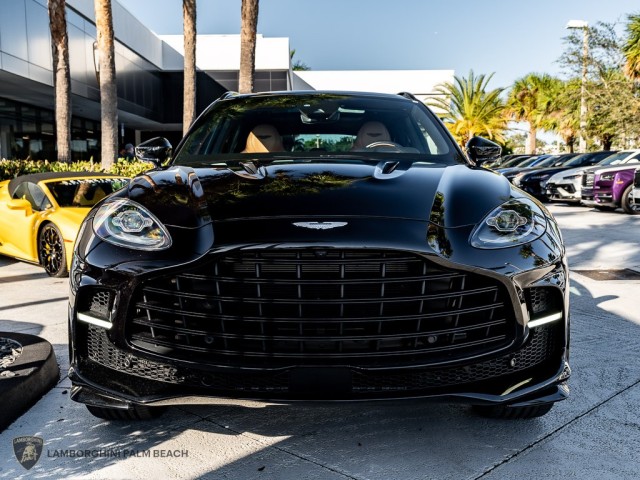 Aston Martin DBX