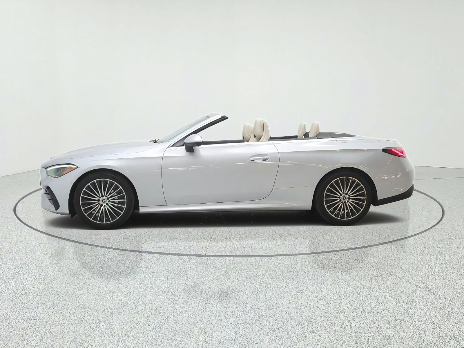 New 2027 Cirrus Silver Metallic Mercedes-Benz CLE 300 4MATIC® Cabriolet image 8